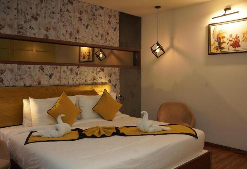 디럭스 룸, Namo Residency