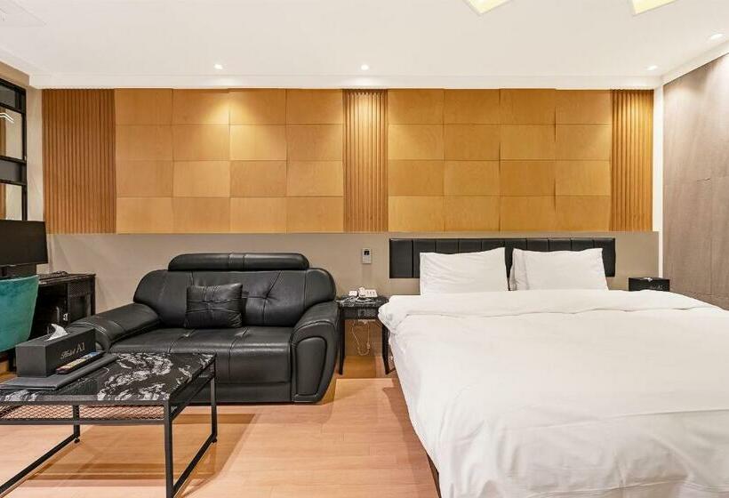 Люкс Повышенной Комфортности, Pohang A1hotel Haedo