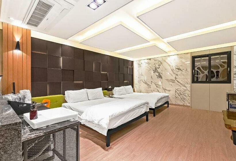 Семейный Номер, Pohang A1hotel Haedo