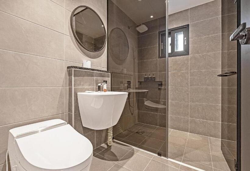 Королевский Люкс, Pohang A1hotel Haedo