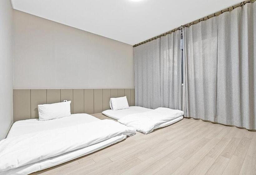 Королевский Люкс, Pohang A1hotel Haedo