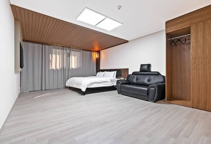 Королевский Люкс, Pohang A1hotel Haedo
