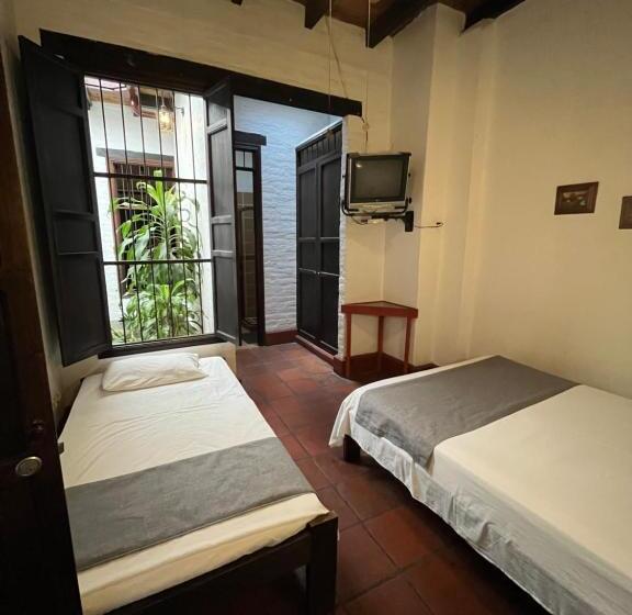 חדר סטנדרט לשלושה, Colonial Palmira