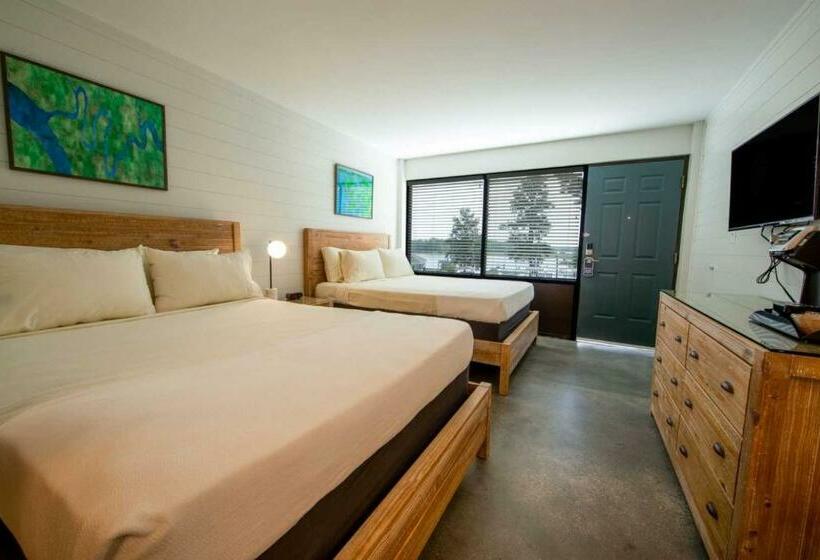 プールビュースタンダードルーム, Rivers Rest Resort