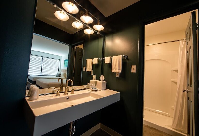 キングサイズベッドのスタンダードルーム, Rivers Rest Resort