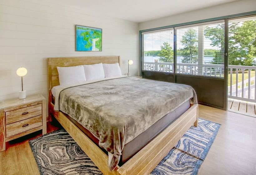 キングサイズベッドのスタンダードルーム, Rivers Rest Resort