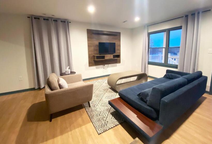 リバービュースイート, Rivers Rest Resort