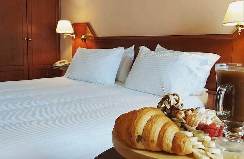 اتاق اجرایی, Rami