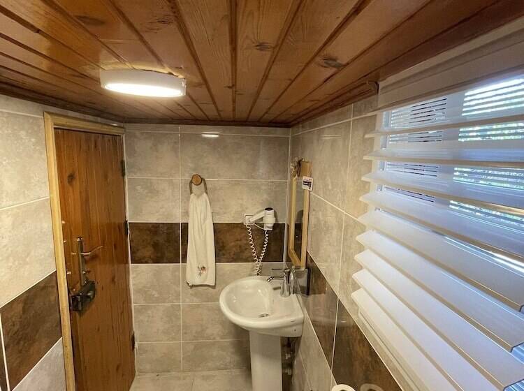 Семейное Бунгало, Paradise Plus Agva