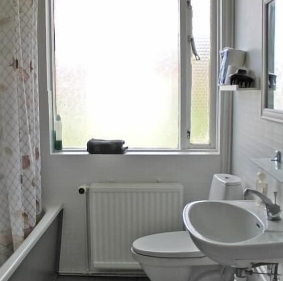 اتاق استاندارد با سرویس بهداشتی مشترک, Móra Guesthouse