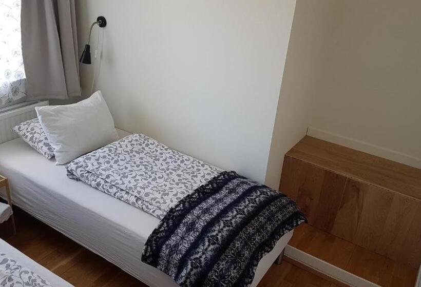 اتاق استاندارد با سرویس بهداشتی مشترک, Móra Guesthouse