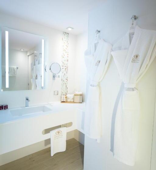 غرفة سوبيريور مطلّة علي الحديقة, Akoya Hotel & Spa