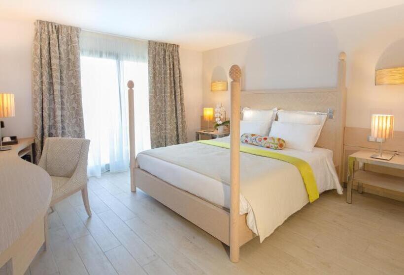 اتاق سوپریور با چشم‌انداز باغ, Akoya Hotel & Spa