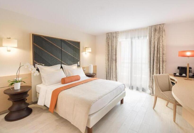 غرفة سوبيريور مطلّة علي البحر, Akoya Hotel & Spa