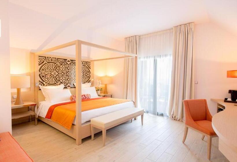 غرفة ديلوكس مطلّة علي الحديقة, Akoya Hotel & Spa