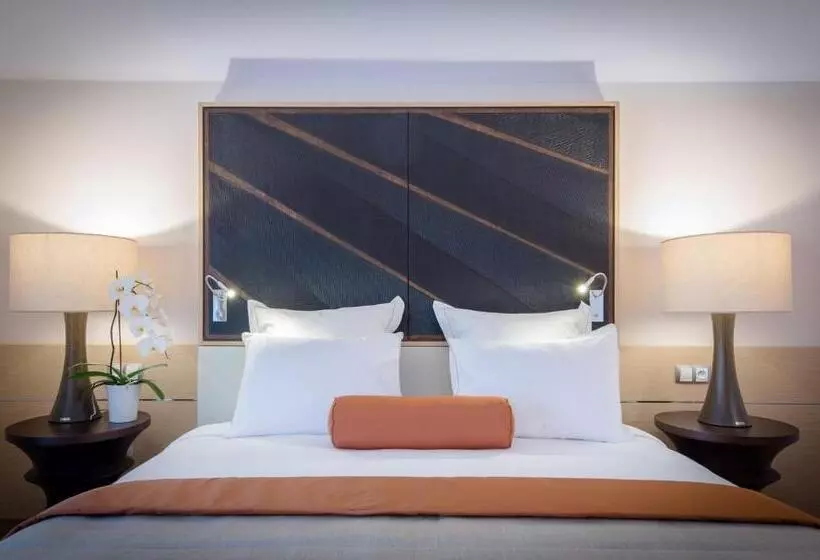اتاق لوکس با چشم‌انداز باغ, Akoya Hotel & Spa