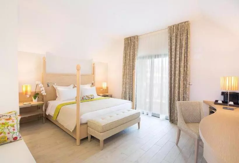 اتاق لوکس با چشم‌انداز دریا, Akoya Hotel & Spa