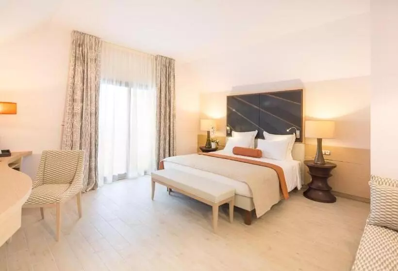 اتاق لوکس با چشم‌انداز دریا, Akoya Hotel & Spa