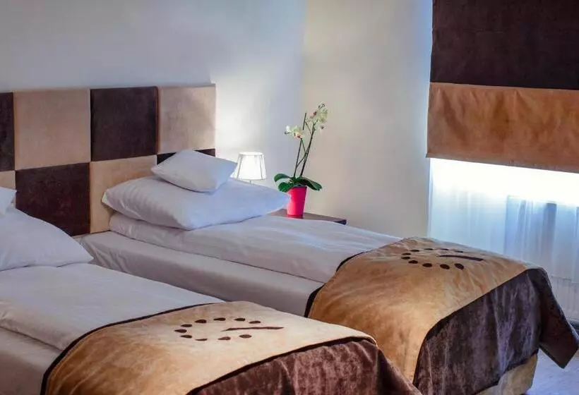 スタンダードトリプルルーム, Boutique Hotel S Bytom