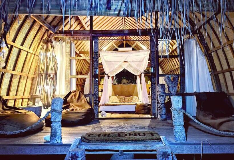 בונגלו משפחתי, Coconut Garden Beach Resort