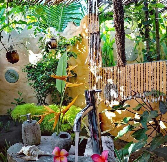 בית, חדר שינה 1, Coconut Garden Beach Resort