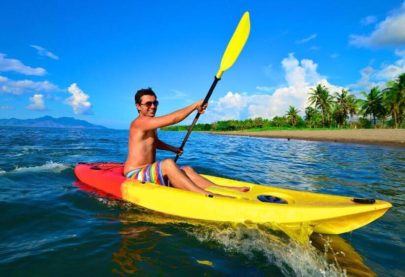 בית, חדר שינה 1, Coconut Garden Beach Resort