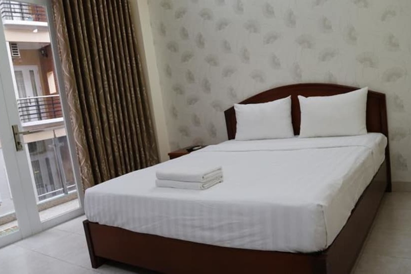 اتاق لوکس, Kien