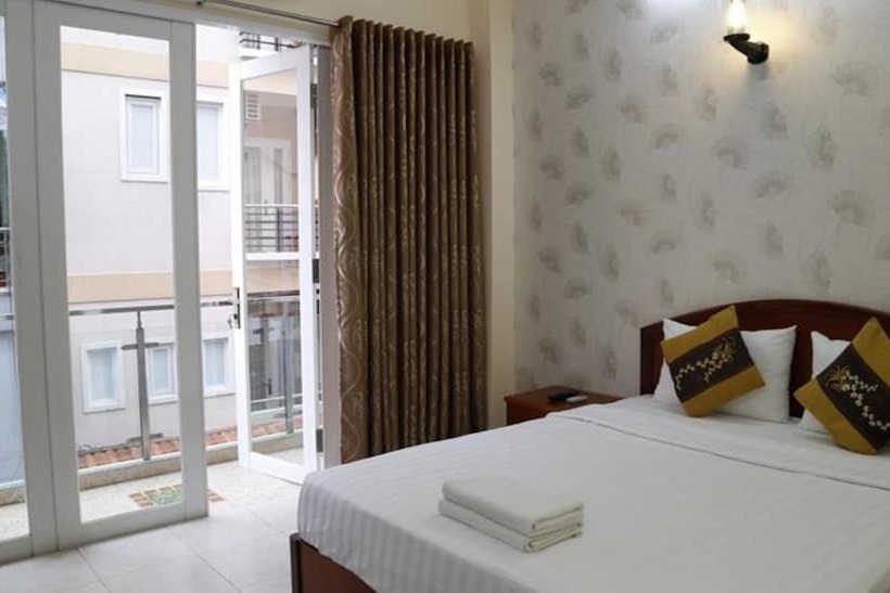 اتاق لوکس, Kien