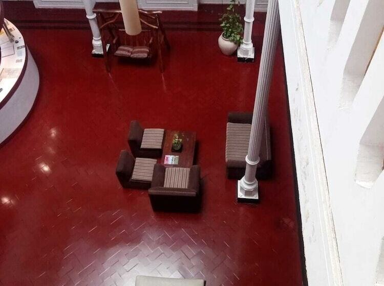 수피리어 트리플 룸, Plaza