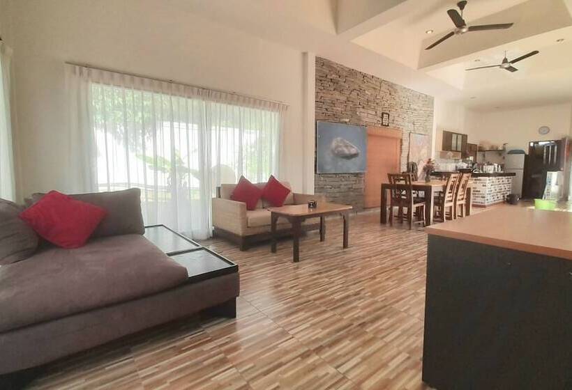 خانه 3 خوابه, Samui Diving Resort