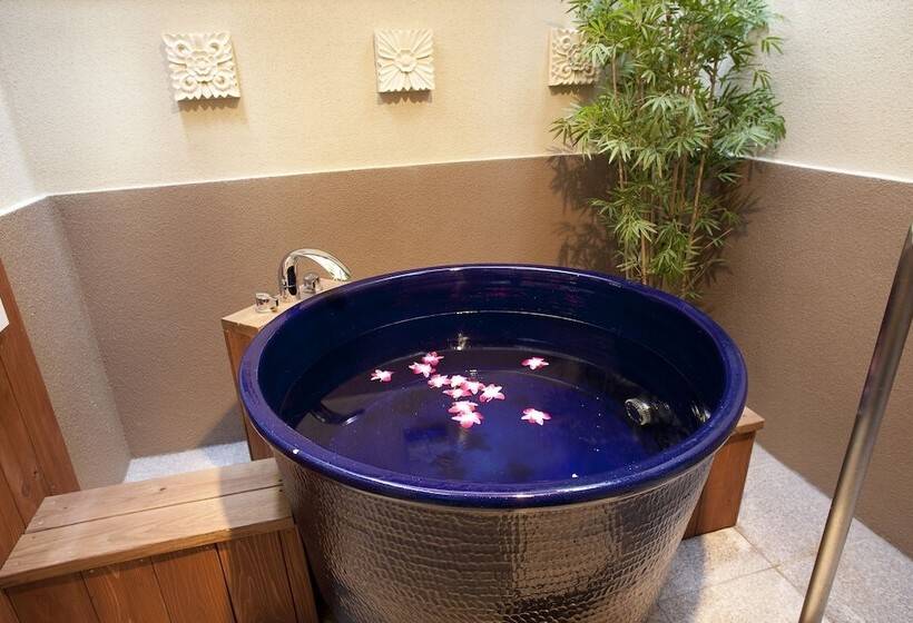 Полулюкс, & Spa Lotus