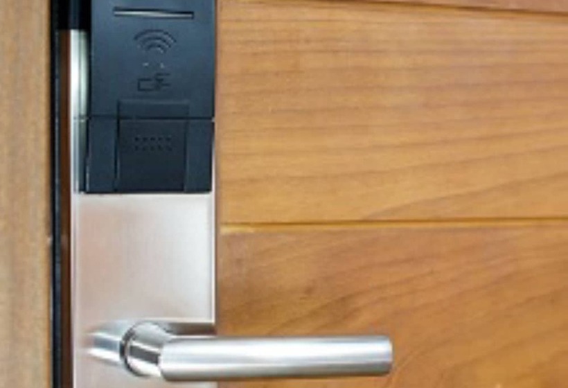 اتاق استاندارد, Thalassa