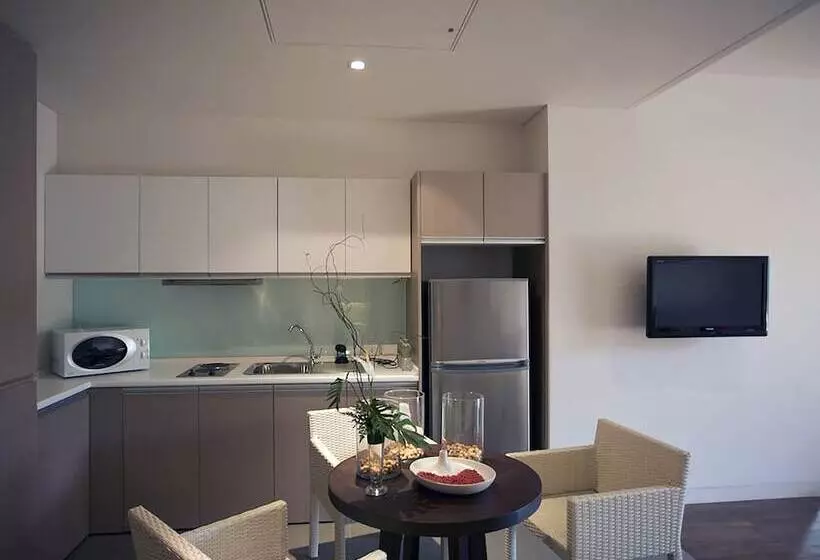 سوئیت دلوکس 2 خوابه, Veranda High Residence