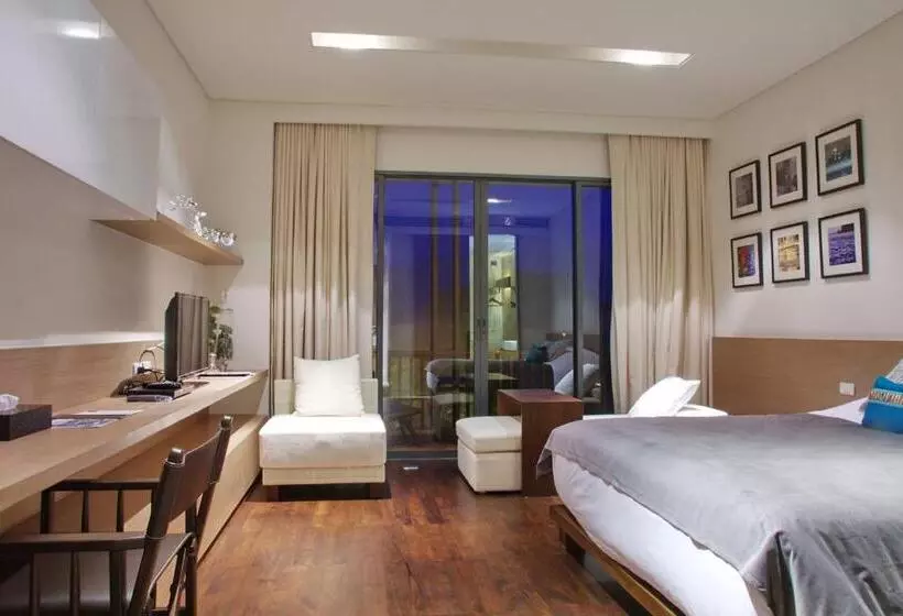 استودیوی استاندارد, Veranda High Residence