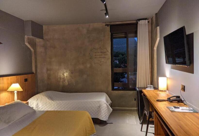 سوییت سوپریور, Villa L Mare