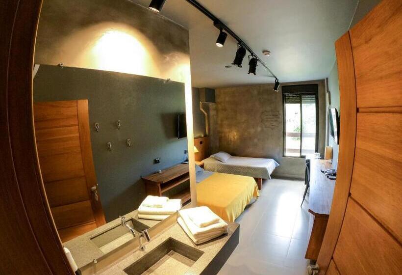 سوییت سوپریور, Villa L Mare