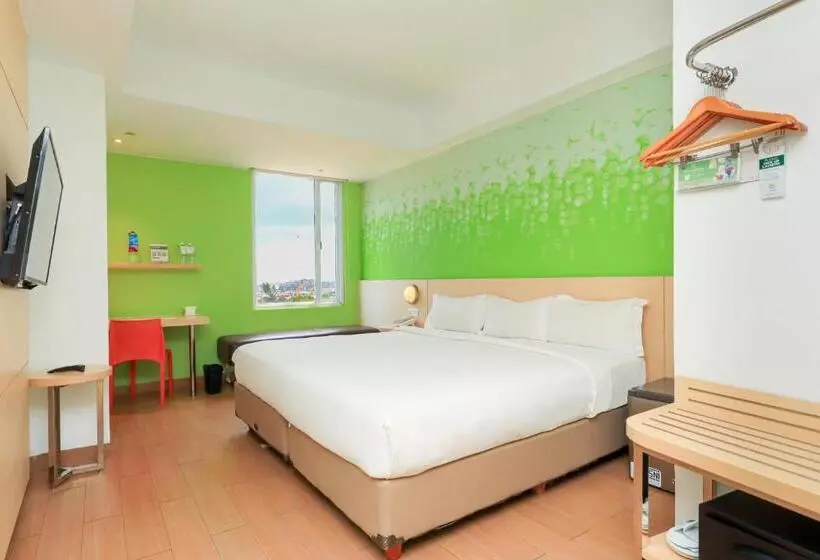 キングサイズベッドのスーペリアルーム, Zest Harbour Bay Batam By Swiss Belhotel International