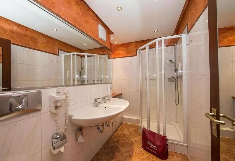 سوییت جونیور با بالکن, Johannesbad Thermalhotel Ludwig Thoma