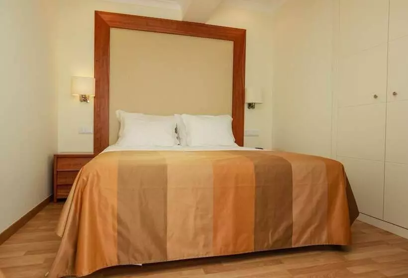 سوییت, Lagoa ApartmentHotel
