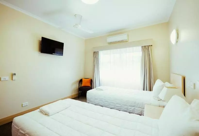 ２ベッドルームアパートメント, Club Motor Inn