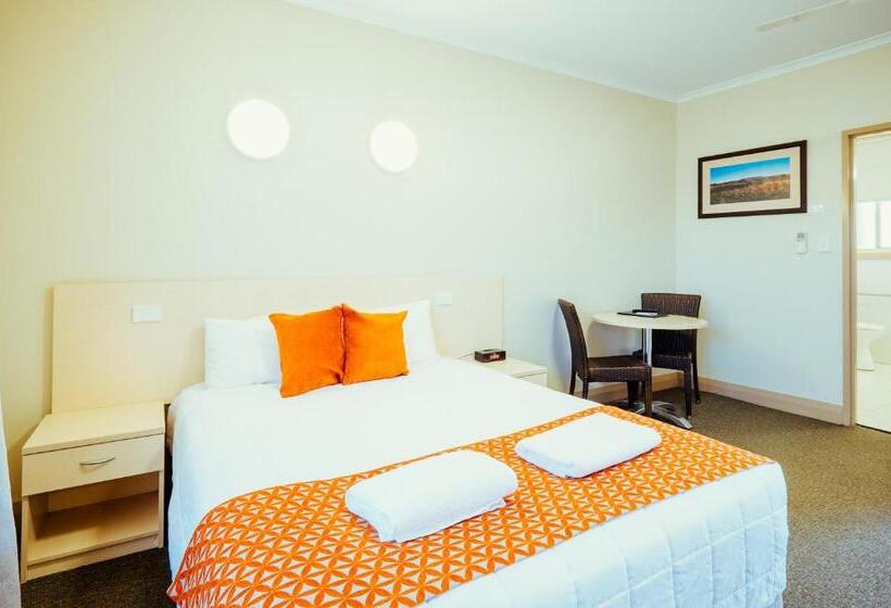 חדר סטנדרט מותאם לאדם עם מוגבלויות, Club Motor Inn