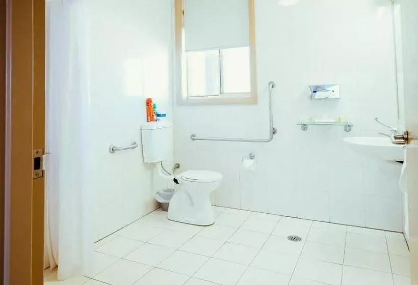 身障者適用スタンダードルーム, Club Motor Inn