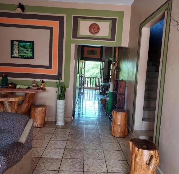 اتاق استاندارد چهارنفره با بالکن, La Escalinata