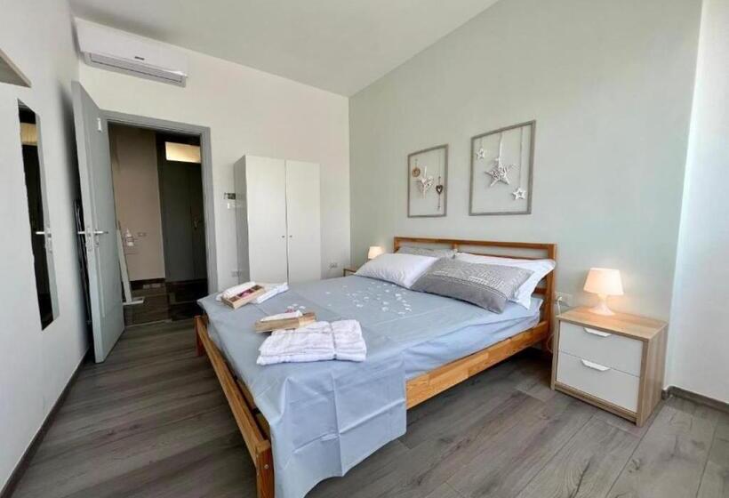 غرفة قياسية مع حمام خارجي, B&b Cavalieri Di Rodi