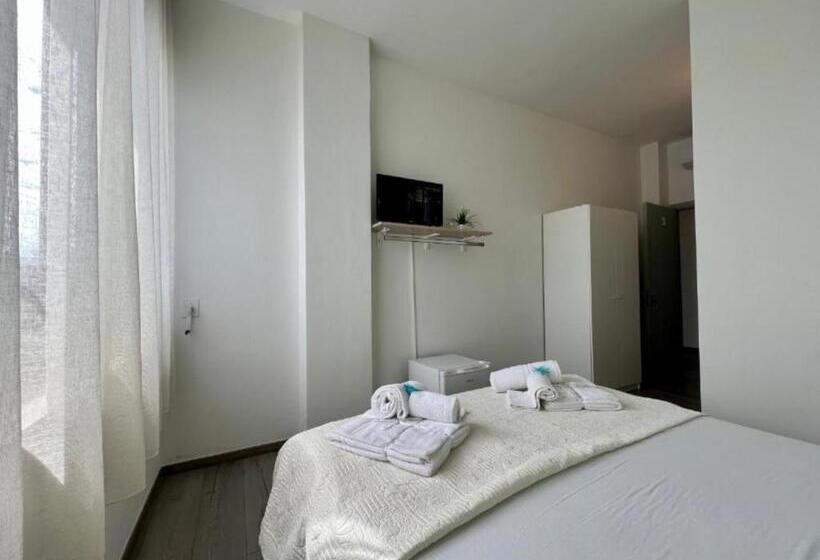 غرفة قياسية مع حمام خارجي, B&b Cavalieri Di Rodi