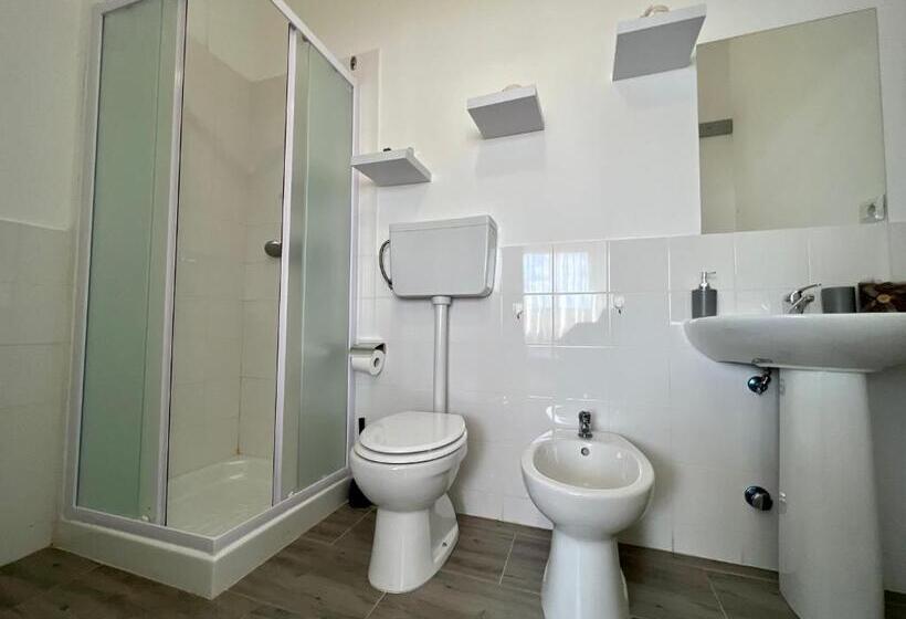 غرفة قياسية ثلاثية, B&b Cavalieri Di Rodi