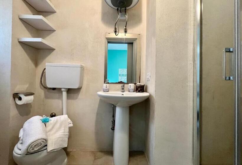 غرفة كومفورت ثلاثية, B&b Cavalieri Di Rodi