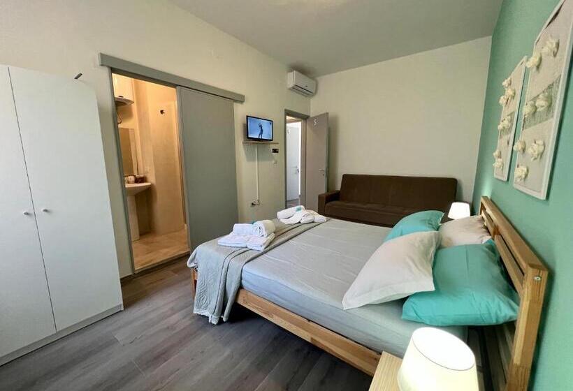 غرفة كومفورت ثلاثية, B&b Cavalieri Di Rodi