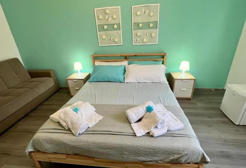 غرفة كومفورت ثلاثية, B&b Cavalieri Di Rodi