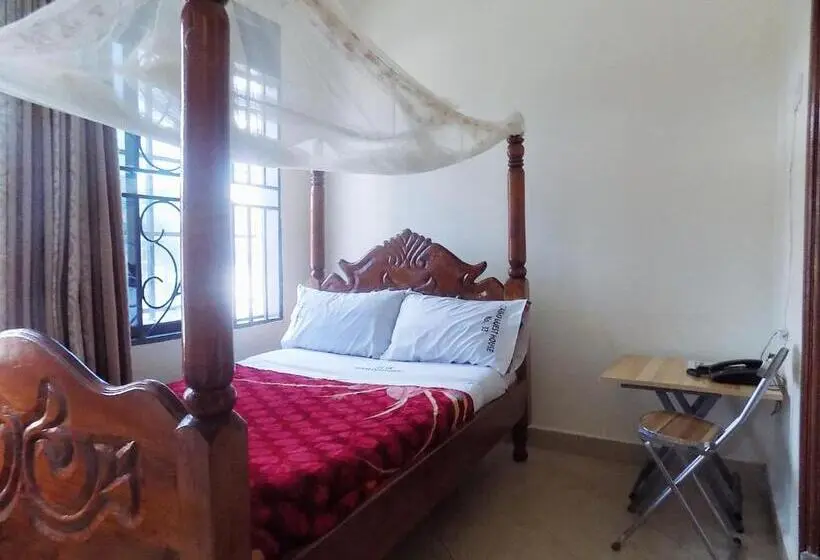 اتاق استاندارد یک نفره, Japs Motel Mbarara
